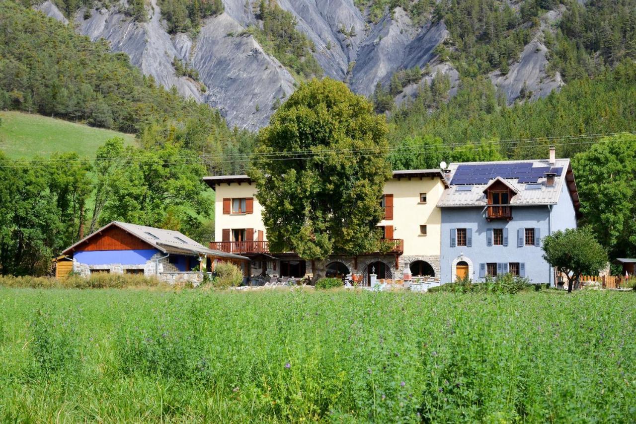 L'Escale En Ubaye Bed & Breakfast Saint-Pons  Eksteriør bilde