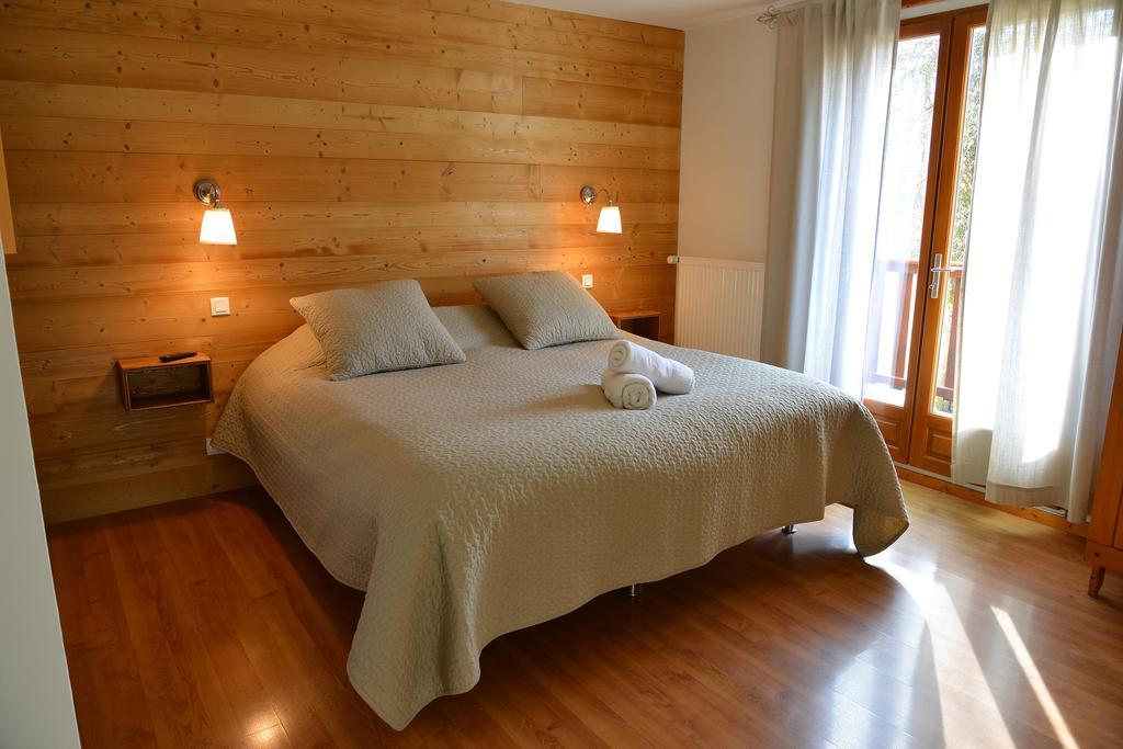 L'Escale En Ubaye Bed & Breakfast Saint-Pons  Eksteriør bilde